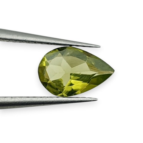 Perydot łezka fasetowana 9x6 mm nr 7