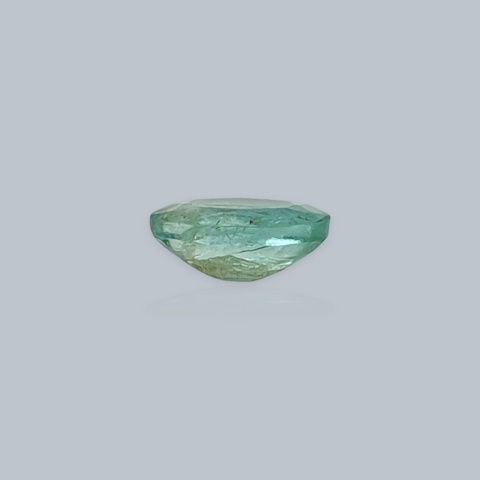 Emerald oval faceted 5x3 mm no 11
