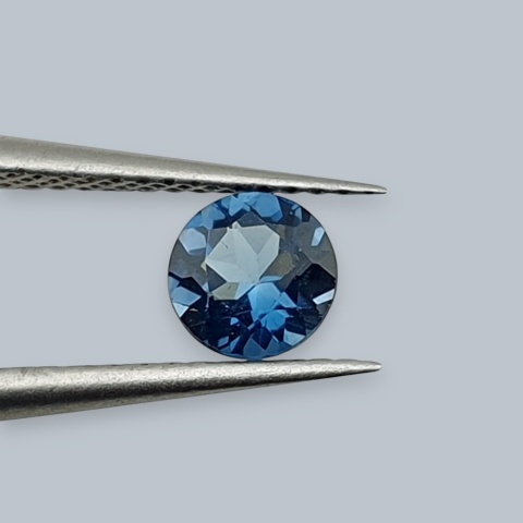 Topaz London Blue fasetowany okrągły fi 5 mm nr 2