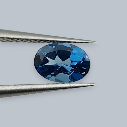 Topaz London Blue Oval Faceted 7x5 mm no 14