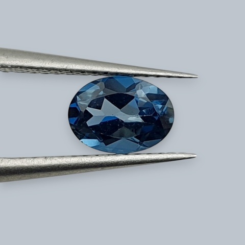 Topaz London Blue Oval Faceted 7x5 mm no 17