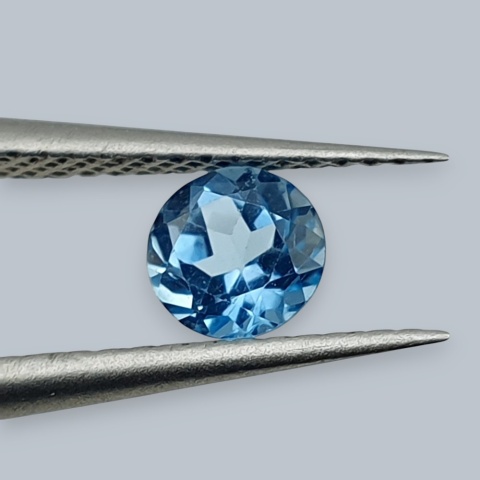 Topaz swiss blue fasetowany okrągły fi 4 mm nr 2
