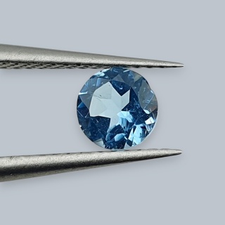 Topaz swiss blue fasetowany okrągły fi 4 mm nr 3
