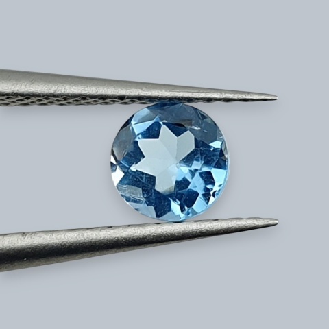 Topaz swiss blue fasetowany okrągły fi 5 mm nr 4