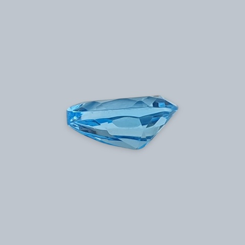 Topaz Swiss Blue Teardrop Faceted 8x5 mm no 46