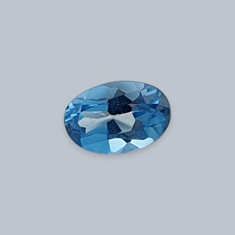 Topaz swiss blue owal fasetowany 6x4 mm nr 27