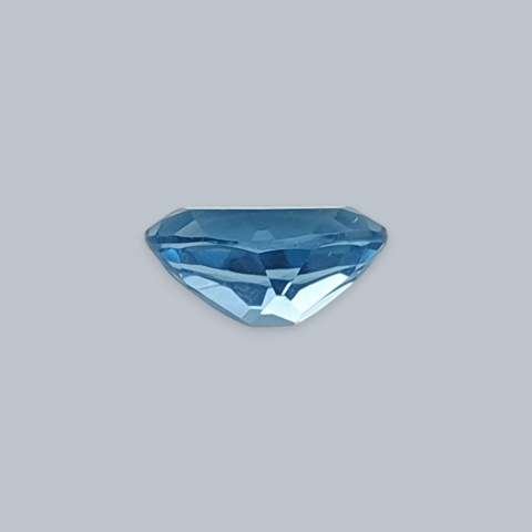 Topaz swiss blue owal fasetowany 6x4 mm nr 27