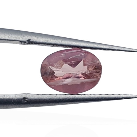 Tourmaline oval faceted 7x5 mm no 40