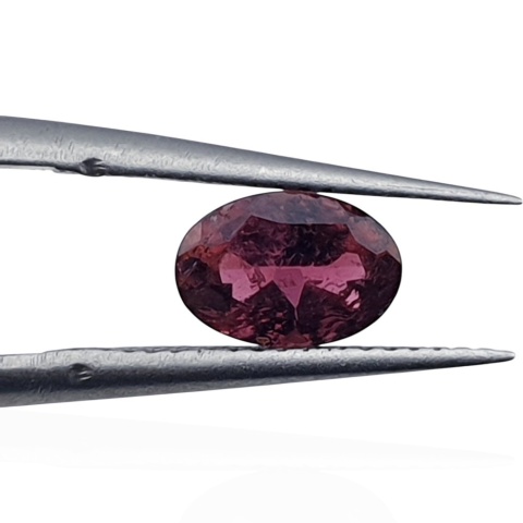 Tourmaline oval faceted 7x5 mm no 50