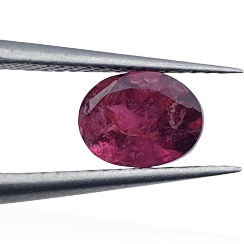 Tourmaline oval faceted 7x5 mm no 54
