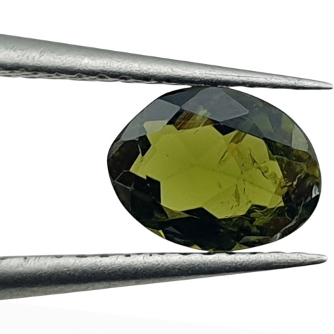 Turmalin owal fasetowany 7x5 mm nr 62