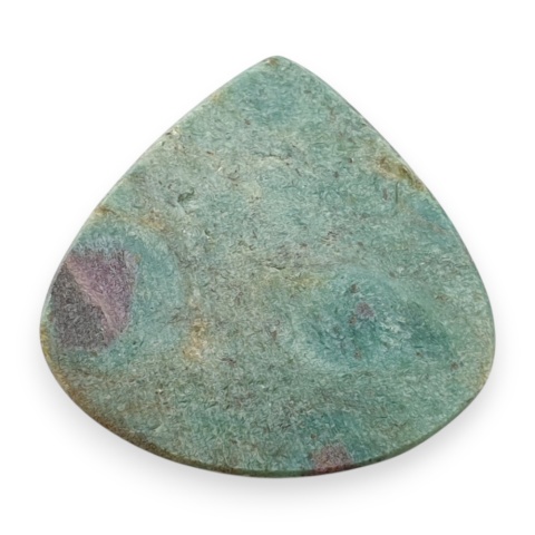 Rubin w fuchsycie kaboszon 24x23 mm nr 138