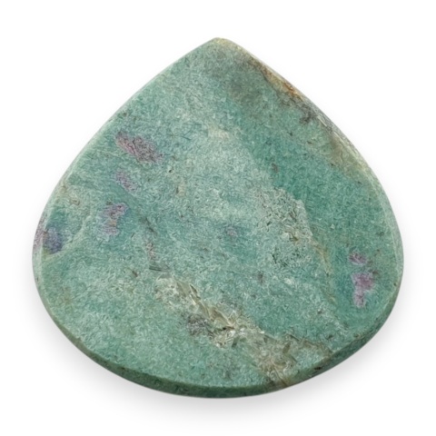 Rubin w fuchsycie kaboszon 25x25 mm nr 128