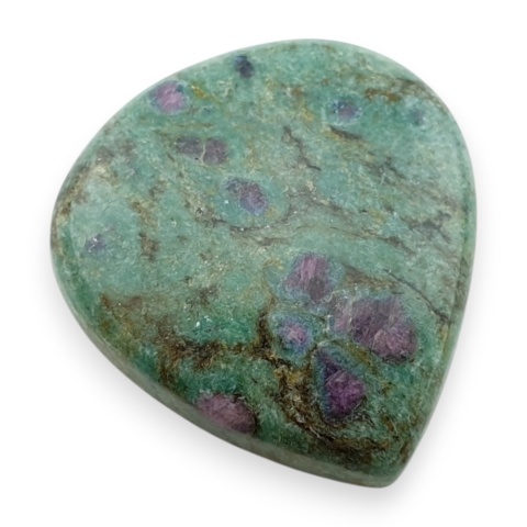 Rubin w fuchsycie kaboszon 26x24 mm nr 129