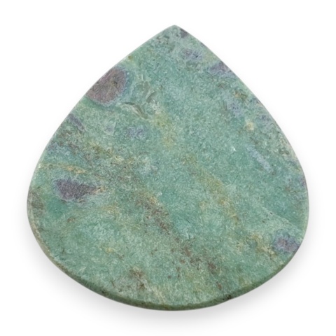 Rubin w fuchsycie kaboszon 26x24 mm nr 136