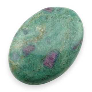 Rubin w fuchsycie kaboszon 29x20 mm nr 108