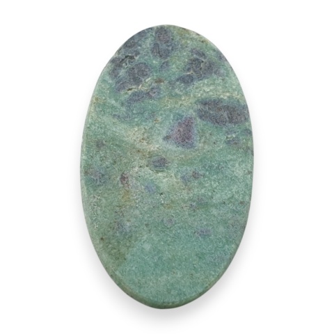 Rubin w fuchsycie kaboszon 30x18 mm nr 123