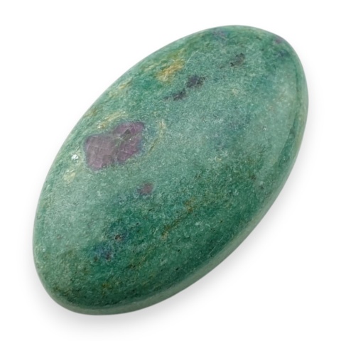 Rubin w fuchsycie kaboszon 31x18 mm nr 87