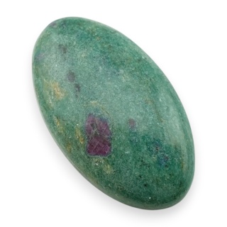 Rubin w fuchsycie kaboszon 31x18 mm nr 87