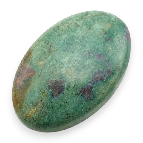 Rubin w fuchsycie kaboszon 31x20 mm nr 106