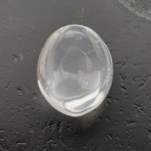 Kryształ górski kaboszon 18x14 mm nr 105