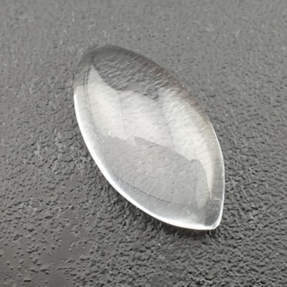 Kryształ górski kaboszon 26x14 mm nr 107