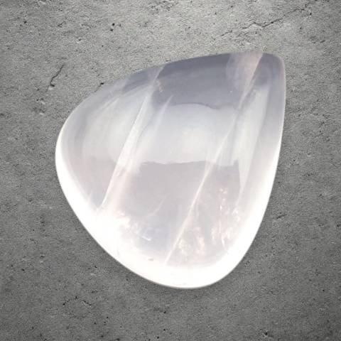 Kwarc różowy kaboszon 23x19 mm nr 281