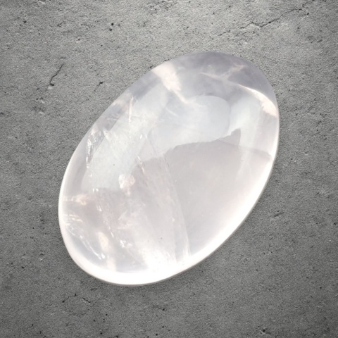 Kwarc różowy kaboszon 24x16 mm nr 280