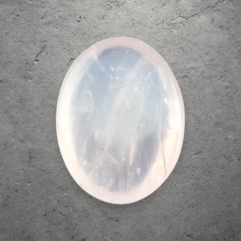 Kwarc różowy kaboszon 24x18 mm nr 201