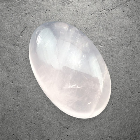 Kwarc różowy kaboszon 25x16 mm nr 199