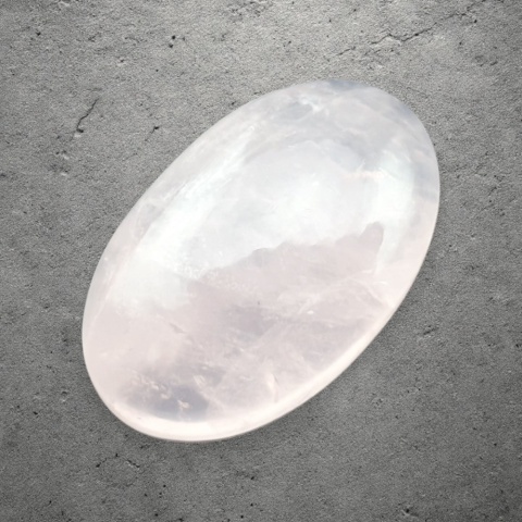 Kwarc różowy kaboszon 25x16 mm nr 206