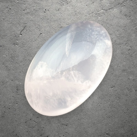 Kwarc różowy kaboszon 25x16 mm nr 257