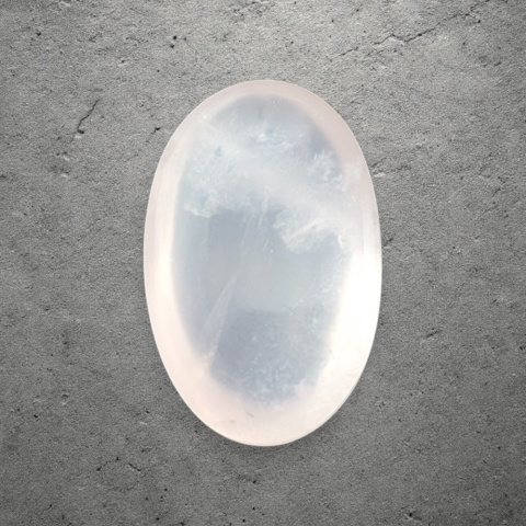 Kwarc różowy kaboszon 25x16 mm nr 257