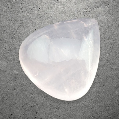 Kwarc różowy kaboszon 25x22 mm nr 192