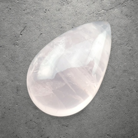 Kwarc różowy kaboszon 26x16 mm nr 204