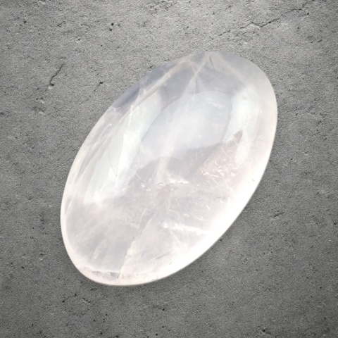 Kwarc różowy kaboszon 26x16 mm nr 255