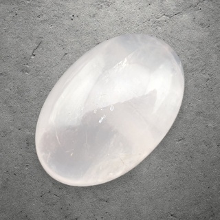 Kwarc różowy kaboszon 26x18 mm nr 273