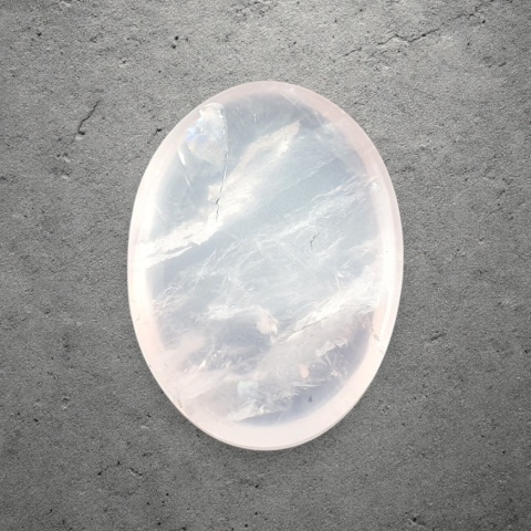 Kwarc różowy kaboszon 26x19 mm nr 228