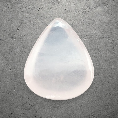 Kwarc różowy kaboszon 26x21 mm nr 182