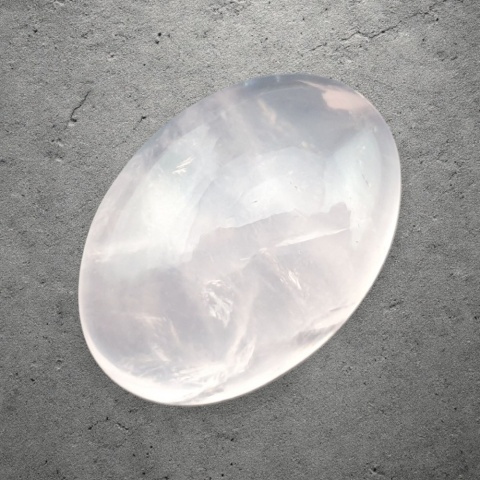 Kwarc różowy kaboszon 27x19 mm nr 202