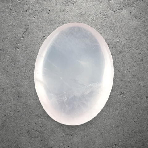 Kwarc różowy kaboszon 27x20 mm nr 177