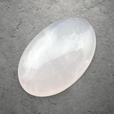 Kwarc różowy kaboszon 28x18 mm nr 266