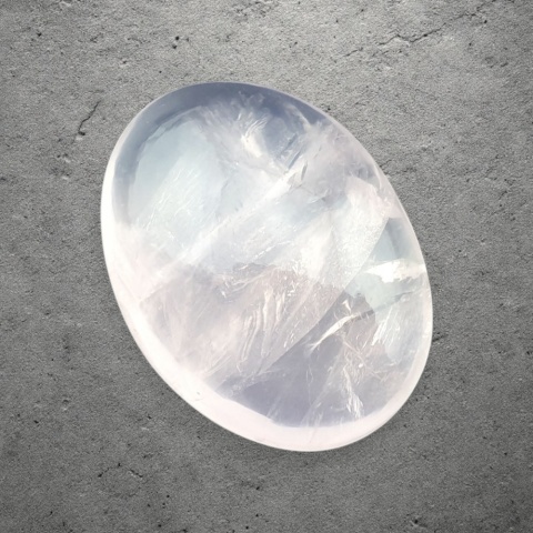 Kwarc różowy kaboszon 28x21 mm nr 221