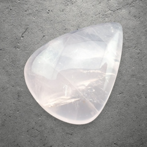 Kwarc różowy kaboszon 29x22 mm nr 207