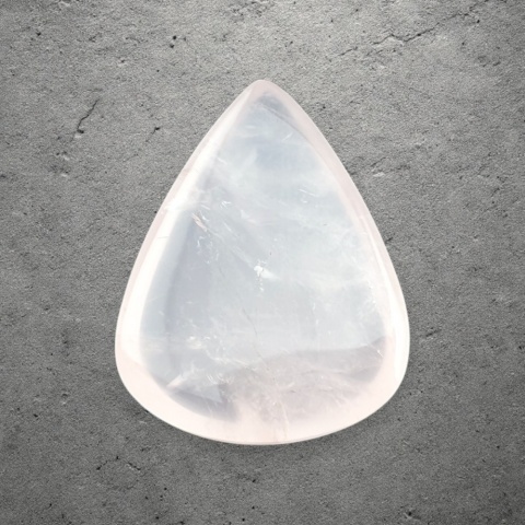 Kwarc różowy kaboszon 29x22 mm nr 207