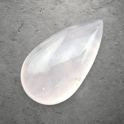 Kwarc różowy kaboszon 30x16 mm nr 217