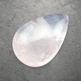 Kwarc różowy kaboszon 30x20 mm nr 209