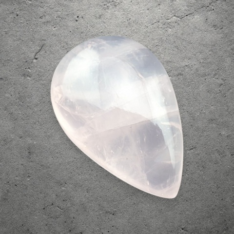 Kwarc różowy kaboszon 30x20 mm nr 209