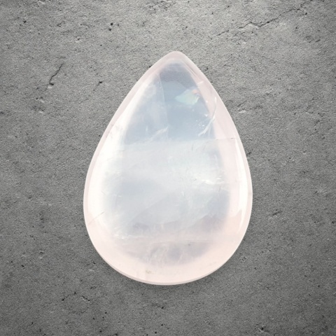 Kwarc różowy kaboszon 30x20 mm nr 209