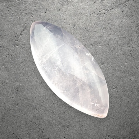 Rose quartz cabochon 31x14 mm no 249